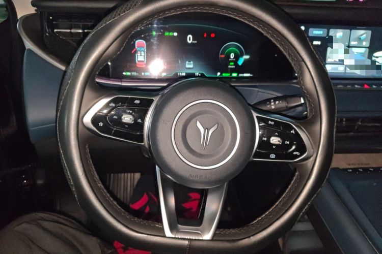 Used VOYAH FREE 2024 Ultra-Long Range Intelligent Driving Version Steering Wheel