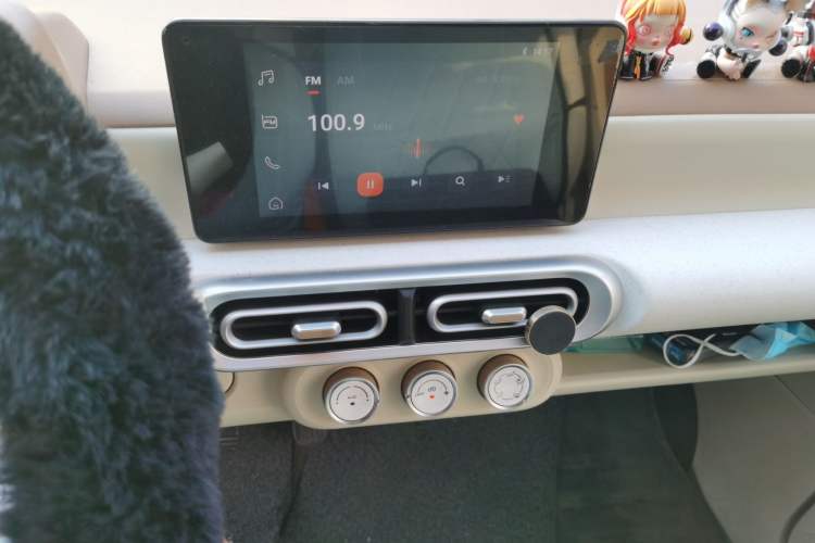 Used Wuling Hongguang MINIEV 2024 3rd Generation 215km Advanced Version