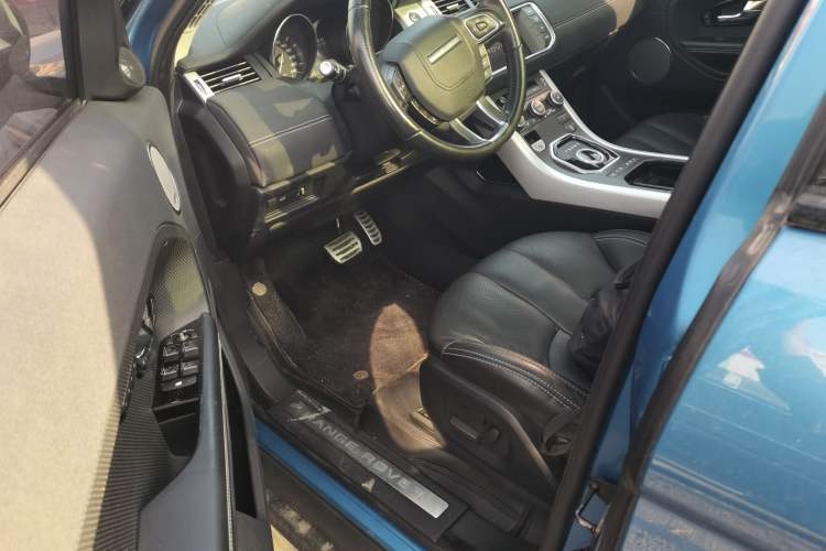 Used Land Rover Range Evoque 2013 2.0T 5-Door Ignite Edition Left Front Seat