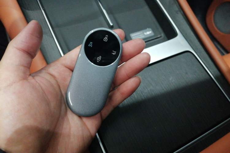 Used Hima AITO M7 2026 Model Range-Extending Pro+ All-Wheel Drive 5-Seater Version
