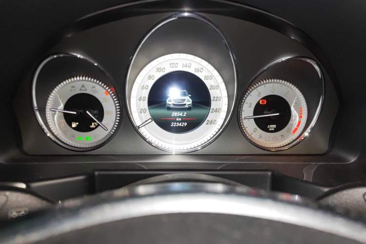 Used Mercedes-Benz GLK-Class 2015 GLK 260 4MATIC Dynamic Edition Ultimate Version
