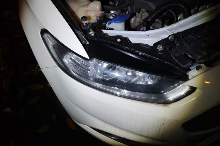 Used Ford Mondeo 2013 1.5L GTDi180 Fashion Edition Right Front Headlight