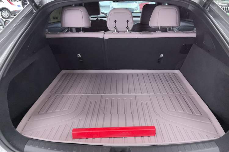 Used ONVO L60 2024 60 kWh Rear-Drive Version
