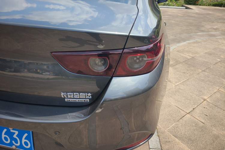 Used Mazda 3 Axela 2020 2.0L Automatic Zhiya Edition Right Rear Taillight