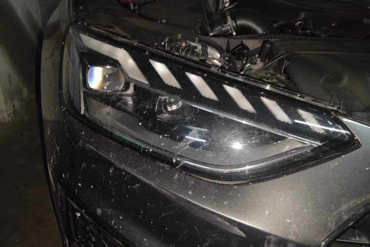 Used Audi A4L 2024 40 TFSI Luxury Dynamic Edition Right Front Headlight