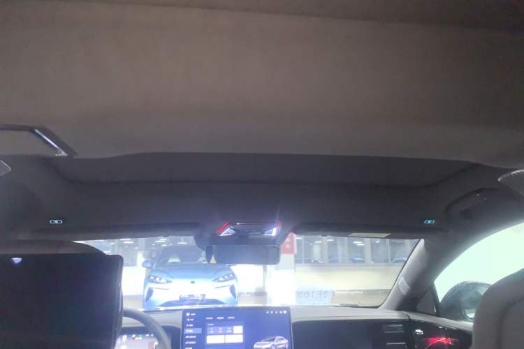 Used Denza Z9 2024 1100 km All-Wheel-Drive Ultra Version