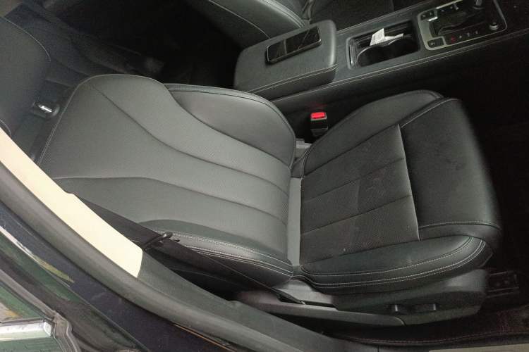 Used BYD Tang 2019 2.0T Automatic SmartConnect Prestige 7-Seater China VI Standard
