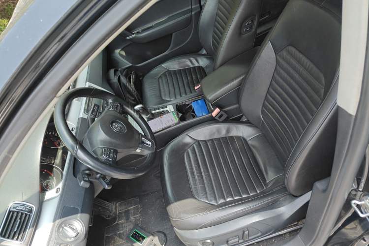 Used Volkswagen Magotan 2016 1.8TSI Smart Comfort Model Left Front Seat