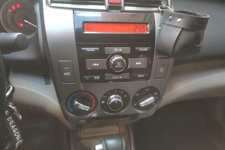 Used Honda City Classic 2012 1.5L Automatic Elite Edition Audio And AC Panel