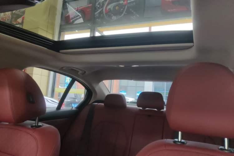 Used BMW 3 Series 2025 325i M Sport Package Headliner