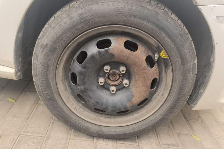 Used Volkswagen Polo 2016 1.6L Automatic Comfort Model
