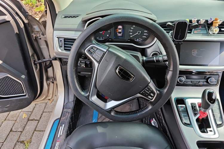 Used Geely Auto Emgrand GL 2018 1.8L DCT Elite Smart Connectivity Version
