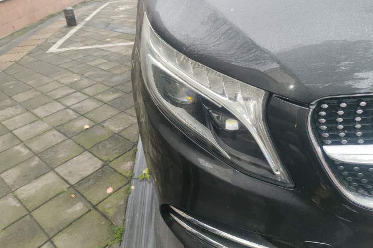 Used Mercedes-Benz V-Class 2022 V 260 L Long-wheelbase Luxury Edition Right Front Headlight