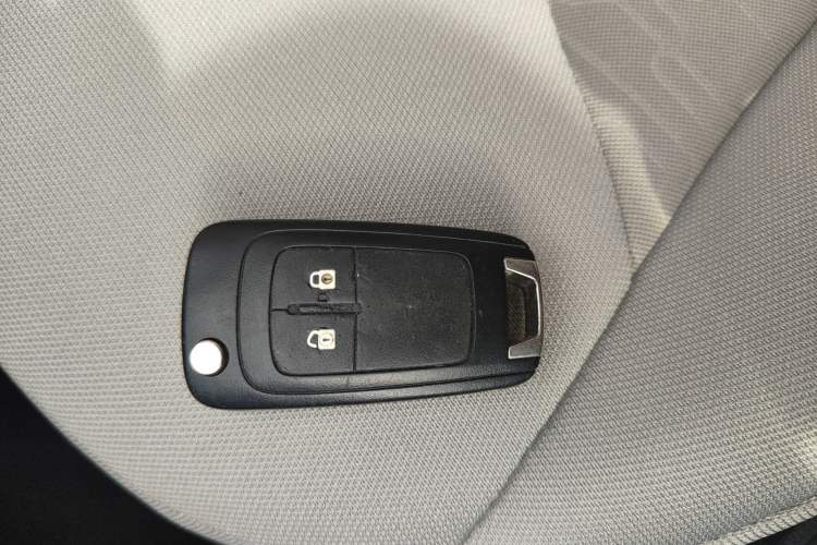 Used Chevrolet Sail 2015 Sail 3 1.5L Manual with Ideal Sunroof Edition
