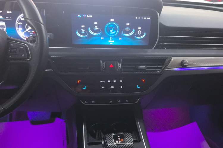 Used Hongqi HS5 2022 Revised Version 2.0T Smart Connect Flagship Edition
