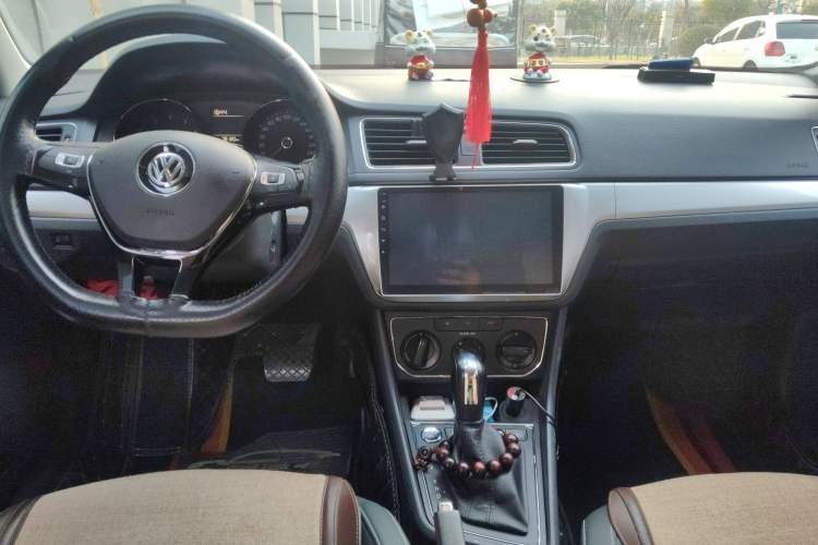 Used Volkswagen Lavida 2017 1.6L Automatic Comfort Edition