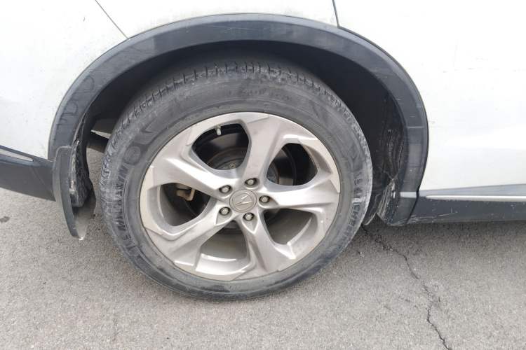 Used Acura CDX 2016 1.5T Two-Wheel Drive Deluxe Edition Right Rear Wheel Hub