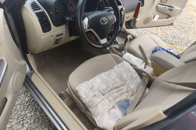 Used Soueast V3 Lingyue 2014 1.5L Manual Entry-Level Version
