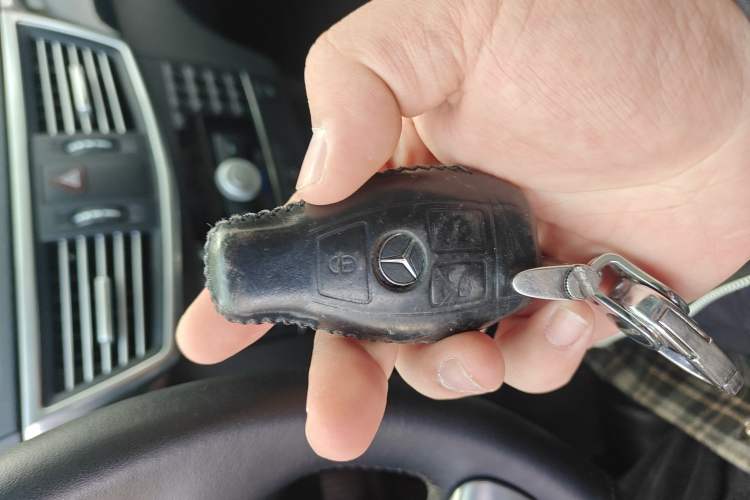 Used Mercedes-Benz E-Class 2011 E 300 L Elegant Model