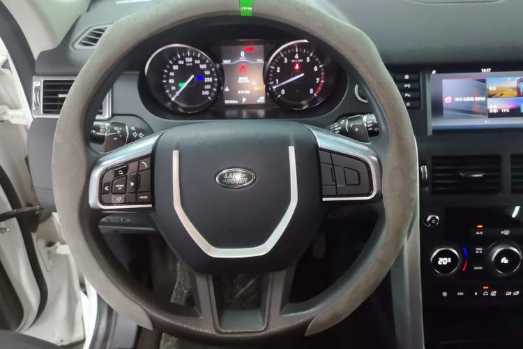 Used Land Rover Discovery Sport 2018 240 PS PURE Edition