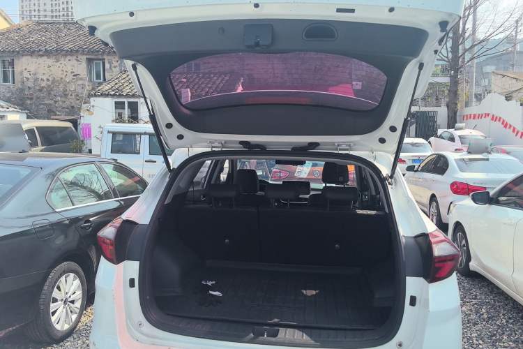 Used Hyundai Tucson 2019 280TGDi Dual-Clutch Two-Wheel Drive Smart Connect Version China VI Trunk