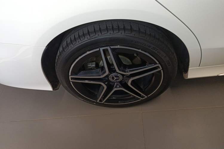 Used Mercedes-Benz C-Class 2021 C 260 L Sport Edition Star Collection Right Rear Wheel Hub
