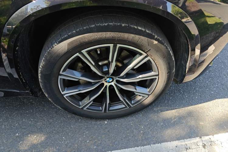 Used BMW X5 2022 Restyled xDrive 30Li Luxury Version M Sport Package
