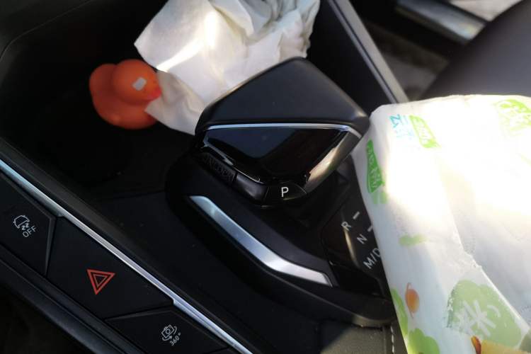 Used Lynk & Co 06 2021 1.5T Shero Pink Special Edition