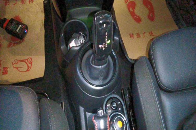 Used MINI MINI 2021 1.5T COOPER Artist
