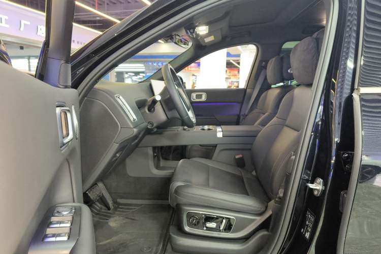 Used Li Auto L9 2025 Ultra Smart Refreshed Edition
