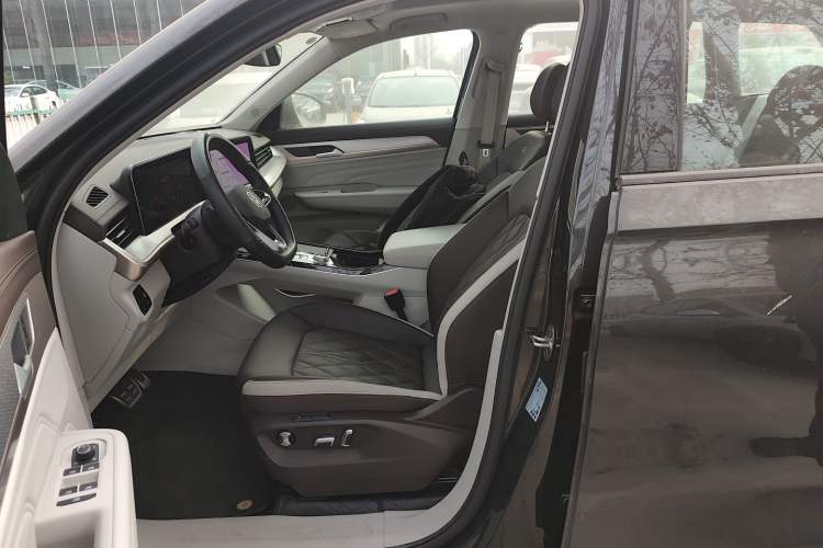 Used Volkswagen Tavendor 2023 380TSI Four-Wheel Drive R-Line Cruise Edition