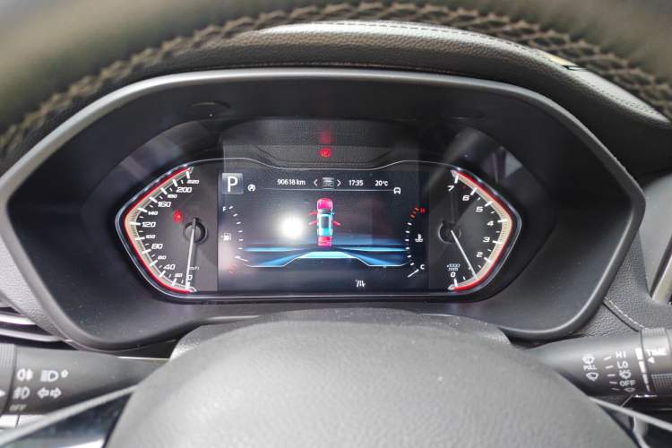 Used SAIC MAXUS D90  Instrument Cluster