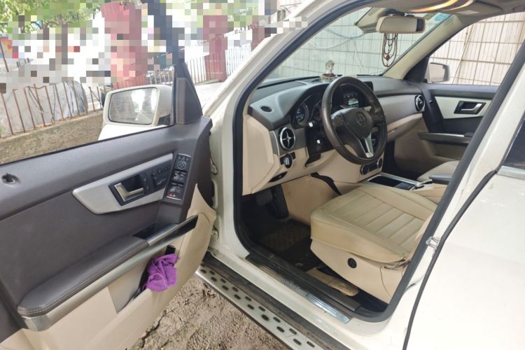 Used Mercedes-Benz GLK-Class 2013 Facelift GLK 300 4MATIC Fashion Edition Interior 3