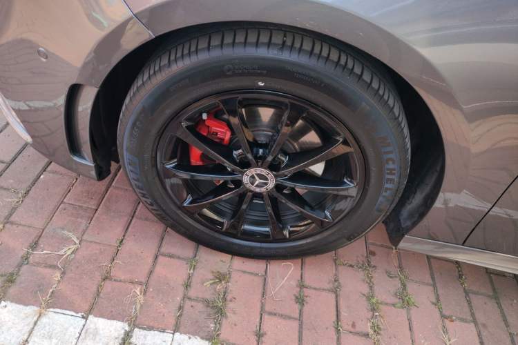 Used Mercedes-Benz A-Class 2020 Restyled A 200 L Sport Sedan Fashion Version
