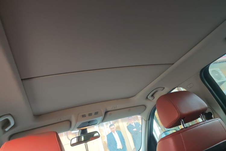 Used BMW X3 2011 xDrive35i Luxury Model Headliner