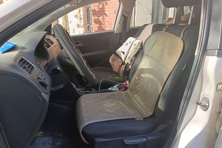 Used Volkswagen Polo 2014 1.4L Manual Comfort Edition