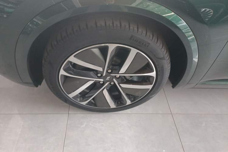 Used Li Auto L9 2022 Max model Left Front Wheel Hub