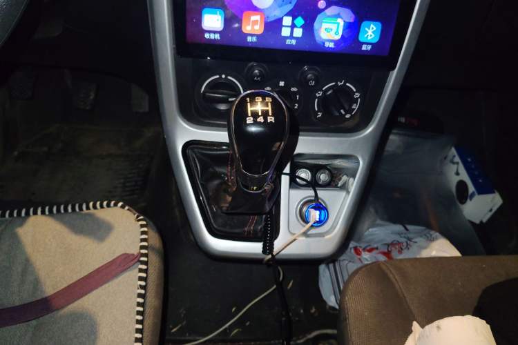 Used CHANGAN KAICHENG Ruixing M70 2019 1.5L Comfort Version 6-Seater China VI Standard Flat Roof Liftback Doors – DAM15KL Gear Lever