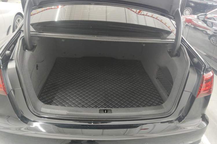 Used Audi A6L 2018 35 TFSI Collector's Edition
