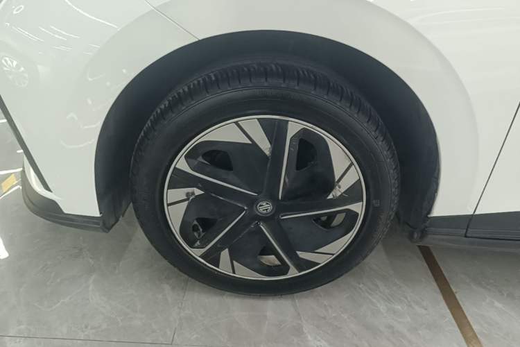 Used MG 4 EV 2023 415 km Range Sea-Faring Champion Edition Exterior 4