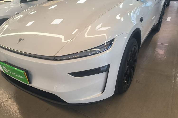 Used Tesla Model Y 2025 Updated Version Long-Range All-Wheel Drive