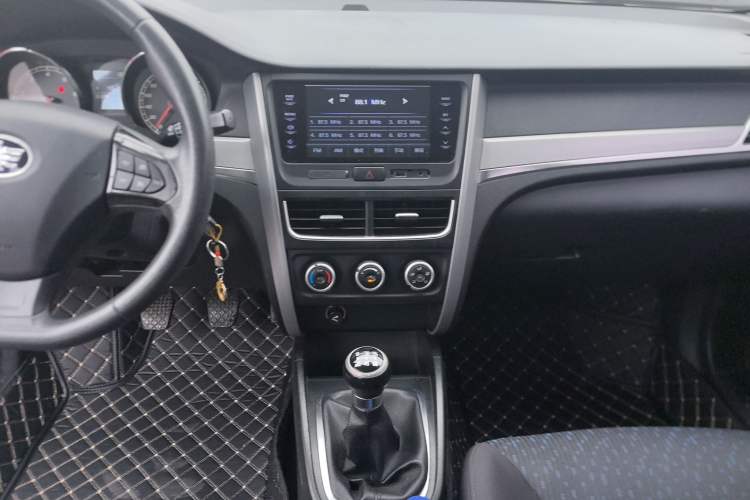 Used Bestune B30 2016 1.6L manual luxury version
