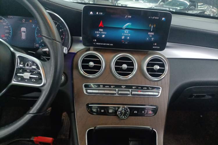 Used Mercedes-Benz GLC 2022 Refreshed GLC 300 L 4MATIC Dynamic Edition Prestige Version
