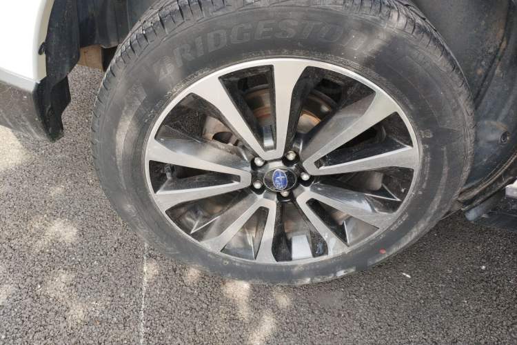 Used Subaru Forester 2016 2.0i Fashion Navigation Edition Exterior 5