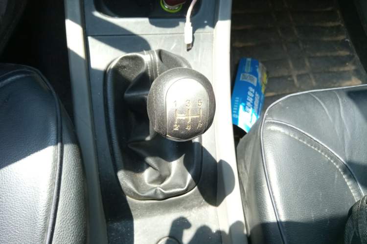 Used FAW Senya S80 2013 1.5L Manual 5-Seat Urban Fashion Edition