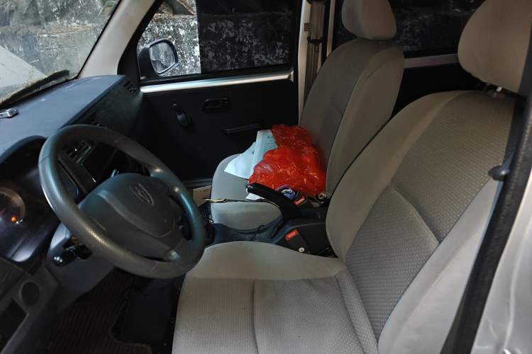 Used Jinbei Hiace X30 2021 1.5L Wealthy Single-Steaming Air-Conditioned Van China VI Standard SWC15M Left Front Seat