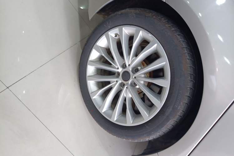 Used BMW 5 Series New Energy 2019 Updated Version 530Le Luxury Package
