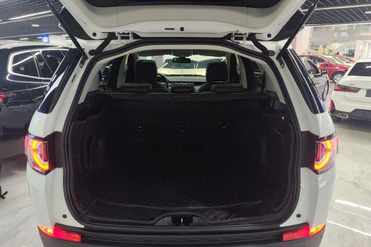 Used Land Rover Discovery Sport 2019 200PS PURE Edition China VI Standard