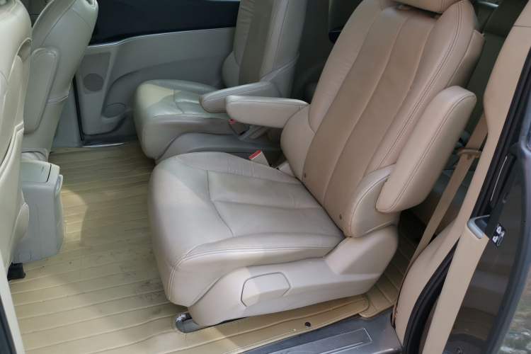 Used Buick GL8 2014 3.0L GT Luxury Business Haoya Edition