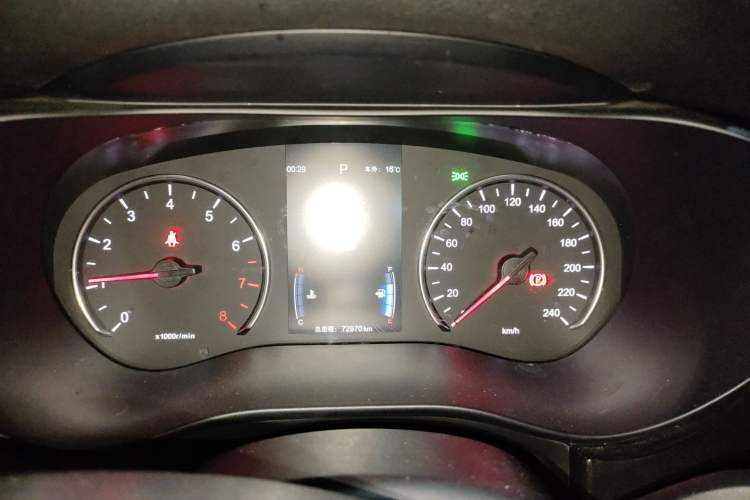 Used BYD Song MAX 2018 1.5T Automatic Smart Connect Elite Model with 6 Seats